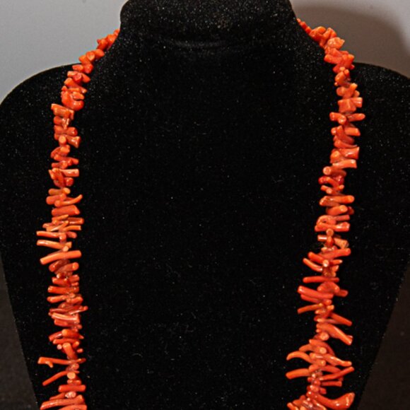 Vintage Red Branch Coral 18" Necklace - Picture 4 of 4